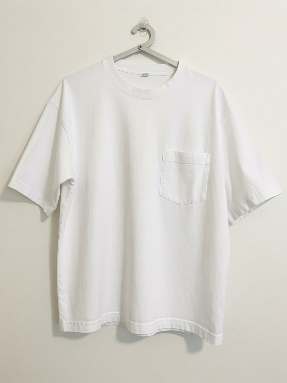 100% Oversized Cotton Pocket Tee GU White Size Men’s S